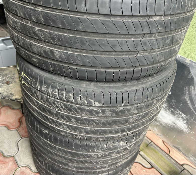 4 anvelope Michelin 255/40/19 vara
