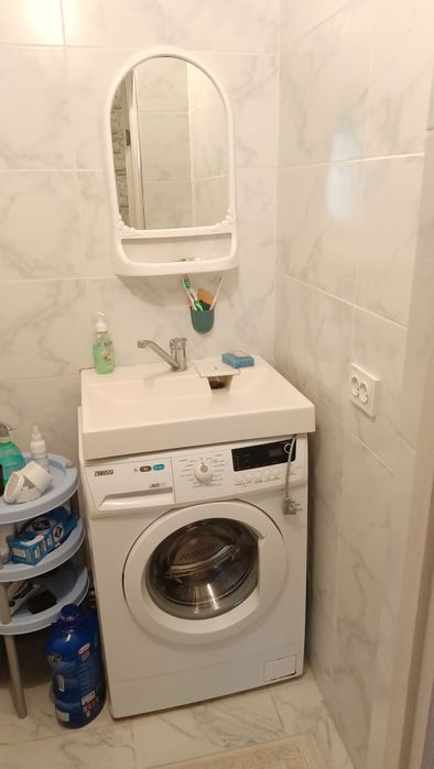 Продам 2 х ком.кв в районе Жилянка