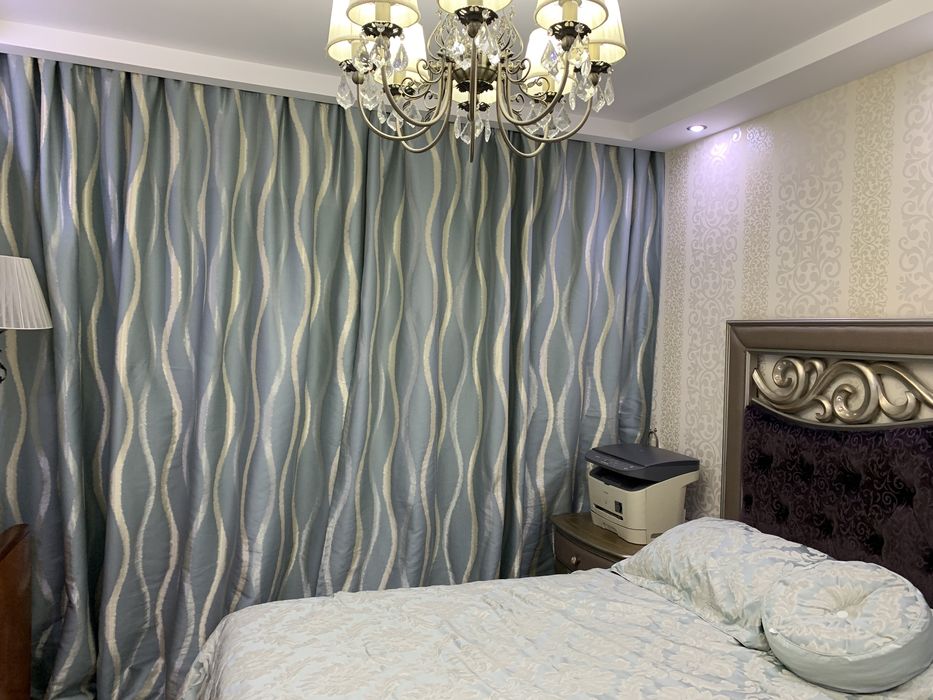 Продам комплекты штор