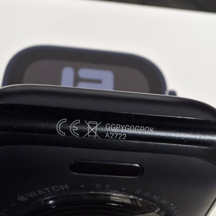 КАТО НОВ 40mm Apple watch SE 2 v3 Гаранция 2 от Ozone до '27 Black