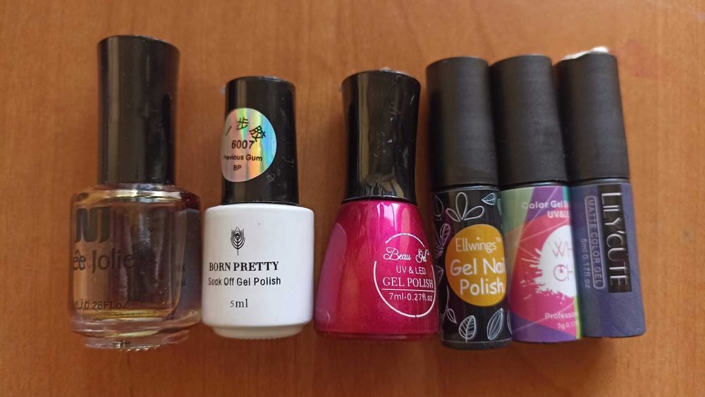 Гел лакове от 2 до 5 лв