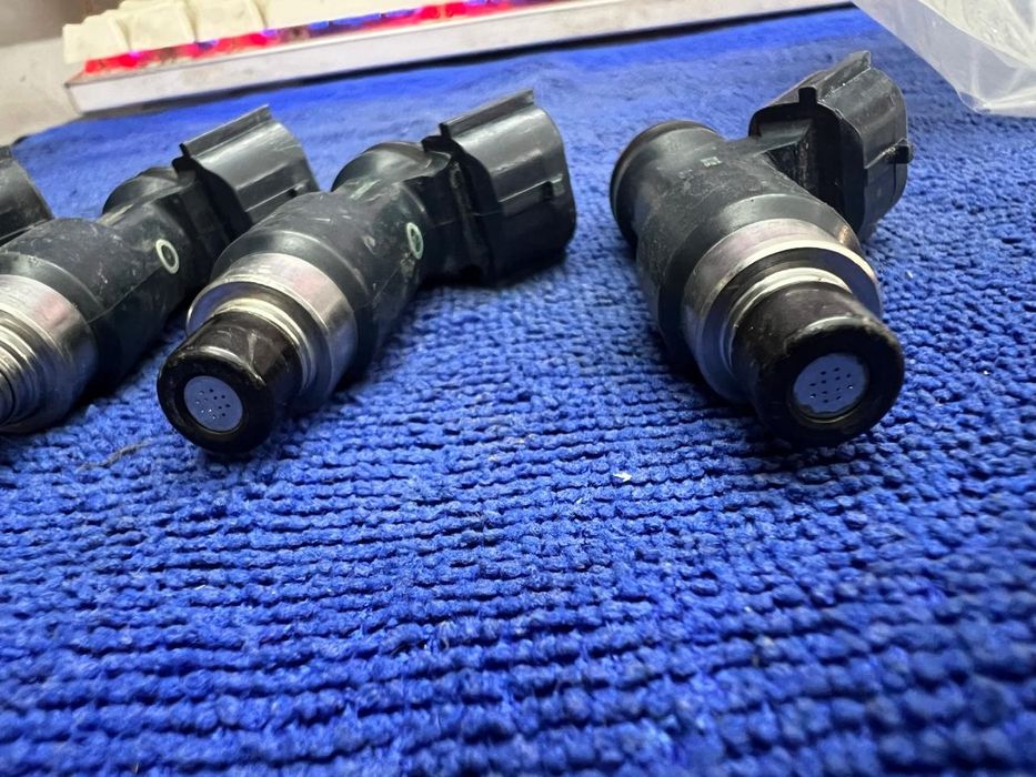 Продам форсунки на Субару