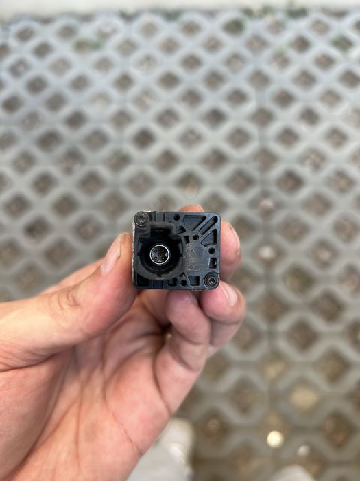 Camera frontala Volkswagen 5Q0 980 546A sistem 360