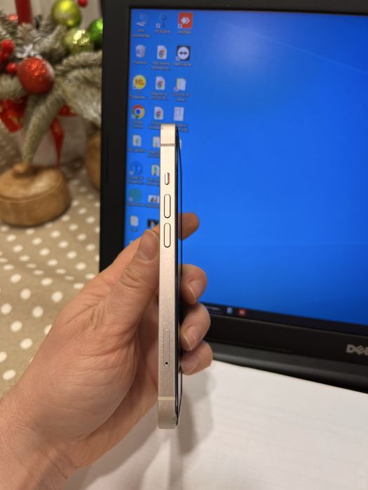 Продам айфон 13 256 гб