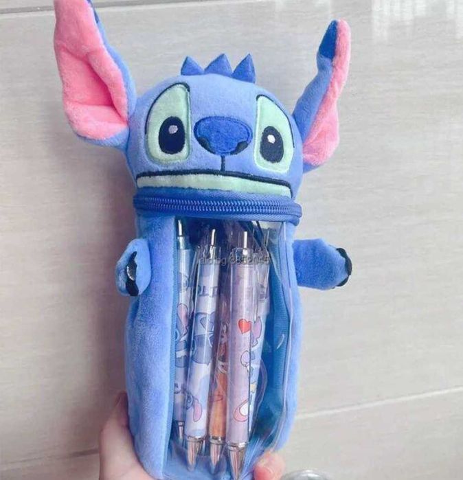 Несесери и Козметична чанта на Стич