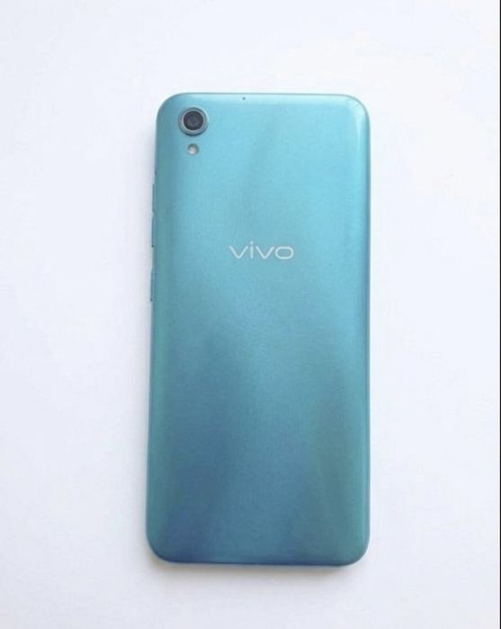 Продам телефон Vivo Y1s