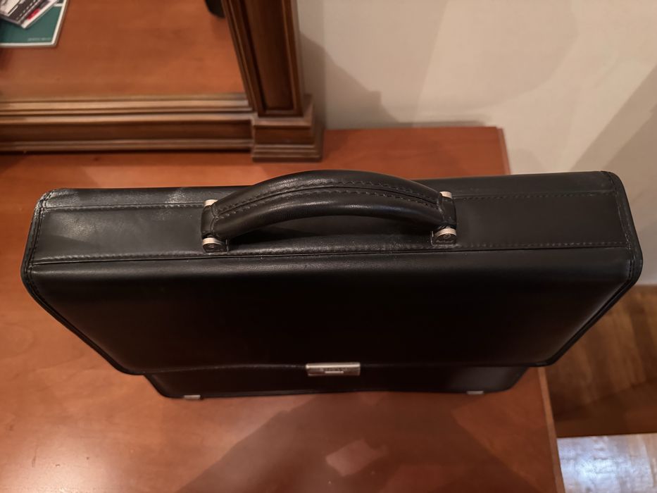 Портфель Rockfeld