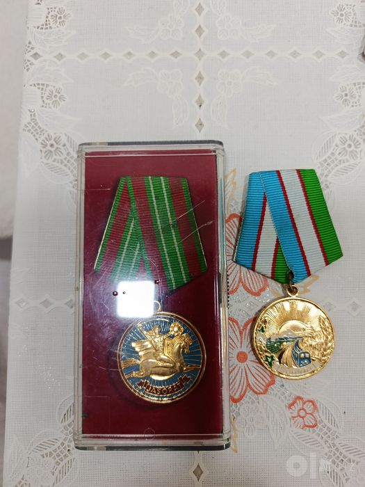 Медали СССР и Узбекистана