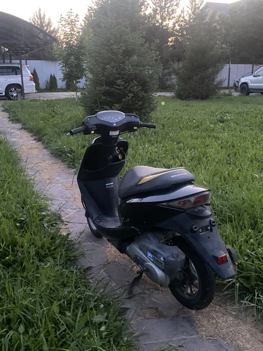 Продам мопед honda dio
