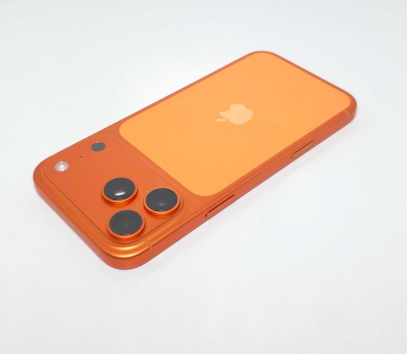 iPhone 17 Pro Max 256GB Cosmic Orange E-Sim