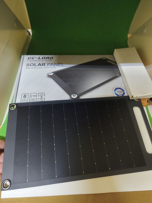 Panou solar, pentru călătorii ,rucsac