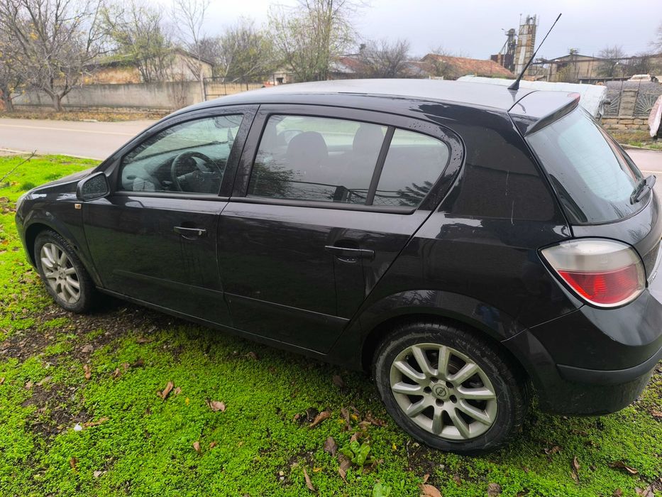 Продавам Opel Astra