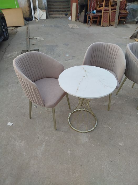 Jurnalniy+stol stullar