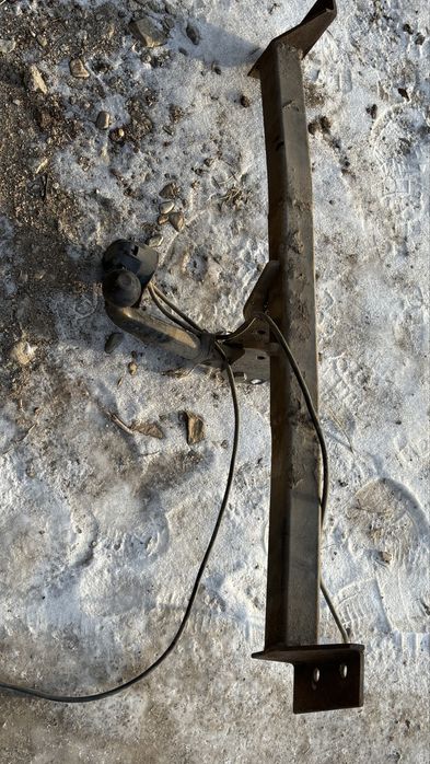 Фаркоп на Мазду Кронос