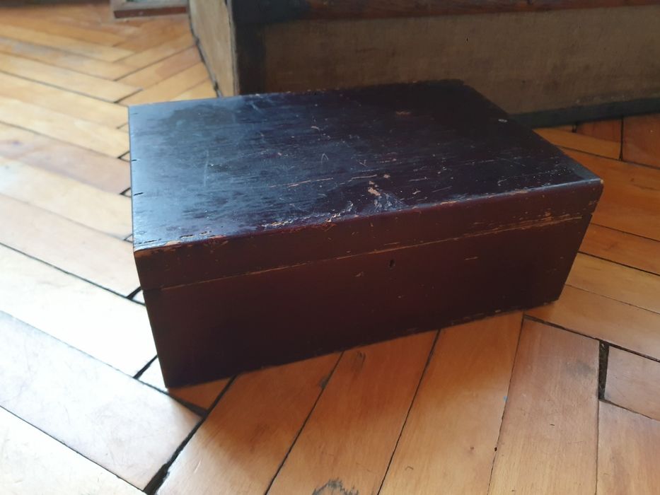 Cutie din lemn masiv, lada, cufar vechi caseta