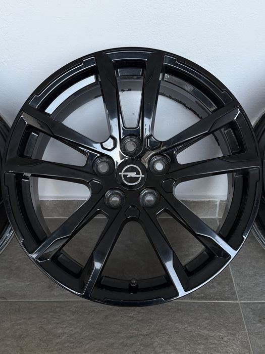17" Джанти Opel Insignia Astra Zafira 5×115 7J ET35