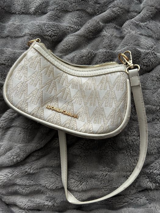 Панталони, чанти и якета