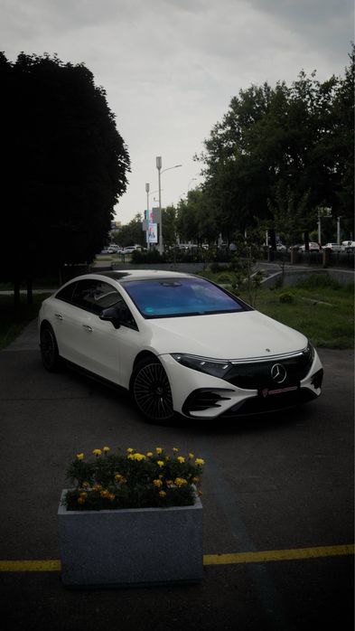 Mercedes Benz EQS 450+