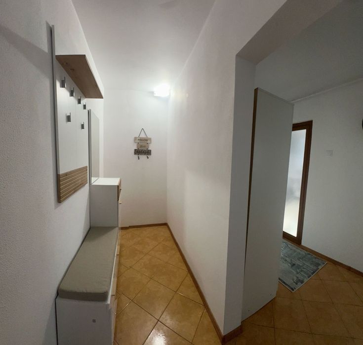 Inchiriez apartamanet