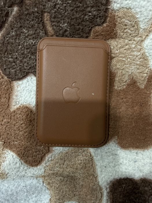 Cardholder на айфон