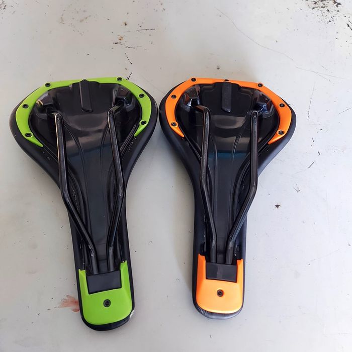 Велосипедные седло фирменное