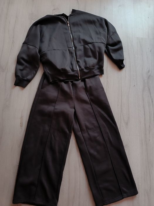 Дамски широк екип