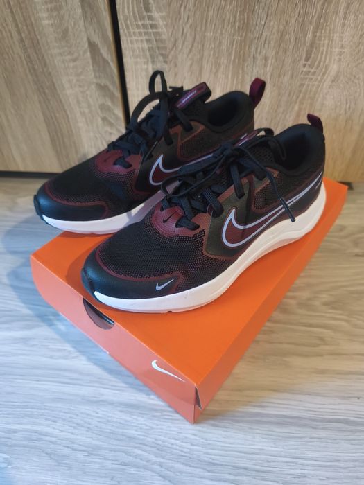 Дамски маратонки "Nike" 37 1/2