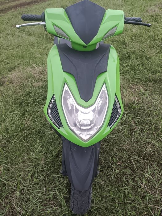 Продам скутер Racer Flame