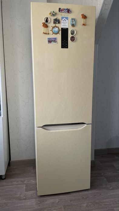 Холодильник Artel