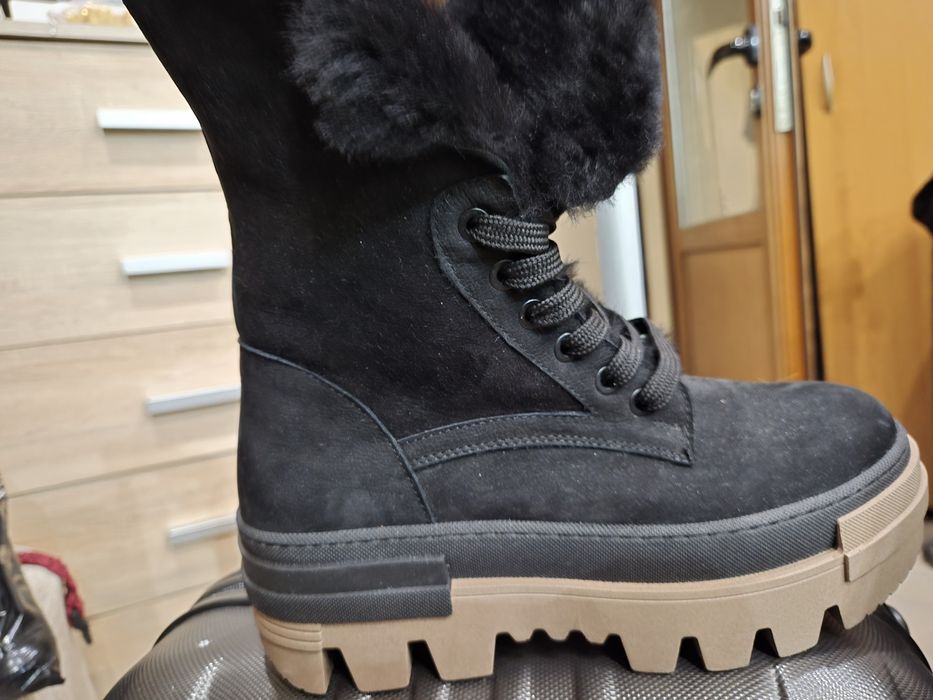 Топли боти 38 нимер  естествен велур  Нови!