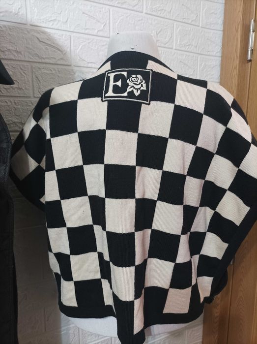 оригинални жилетки Escada, Chanel, Loro Piana