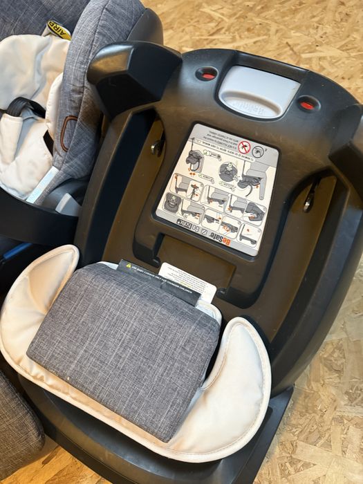 Vand scoica stokke cu isofix cu reductor pentru nou nascut