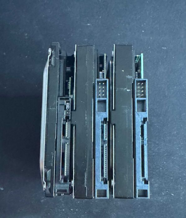 Hdd 250gb 3 bucati