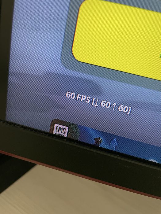 Vand ps4 cu 3 jocuri si maneta