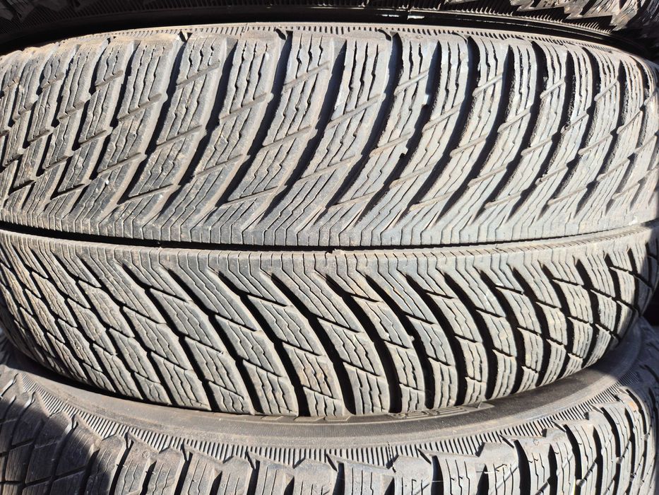 4 Anvelope M+S - 235/55/18 - Michelin - CA UNELE NOI - DOT 2023 !