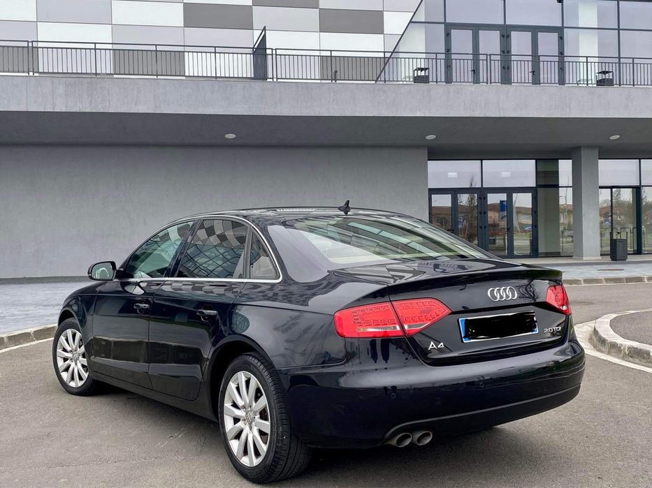 Vand audi A4 sau schimb