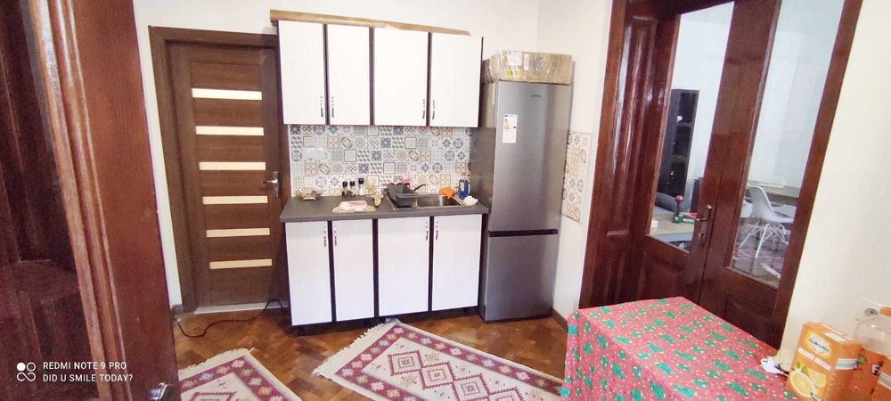 De închiriat apartament 2 camere la curte