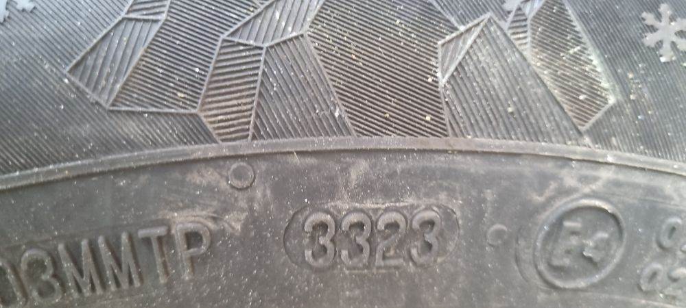 195/65/15 - M+S - DOT 3323 - ca NOI !!!