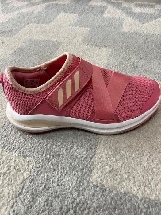 Кроссовки Adidas