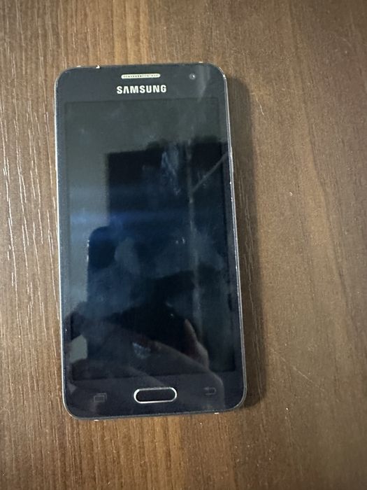 Продам Смартфон Samsung Galaxy A3 SM-A300F/DS