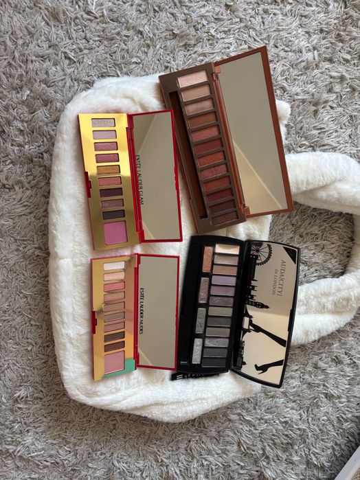 Палитри гримове (Lancôme, Estée Lauder, Urban Decay) и плюшена чанта Sephora