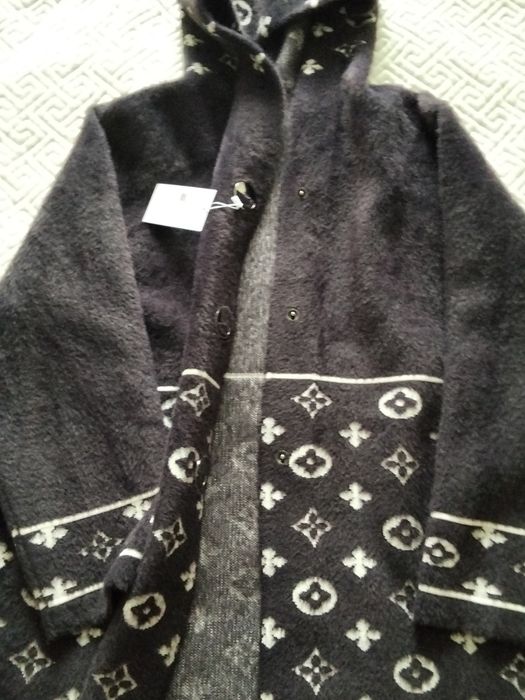 Продам кордиган  56 размер.
