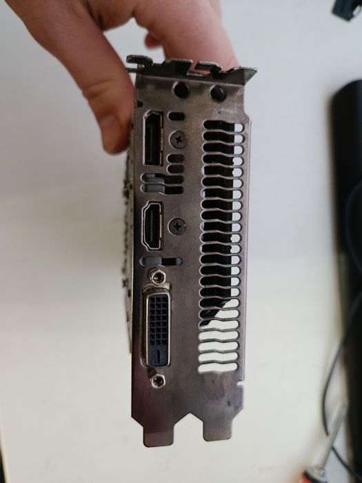 Видеокарта asus gtx 1050 2gb