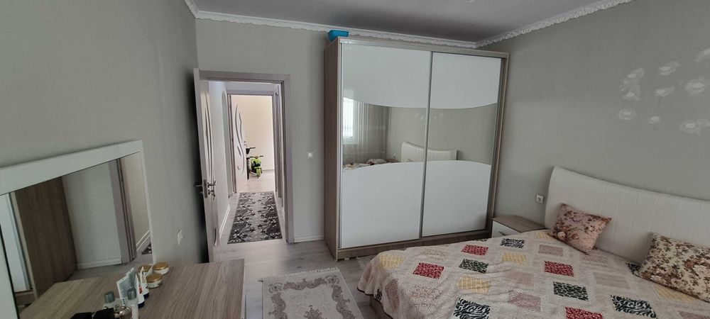Продава се Двустаен апартамент в Разград, Орел - 76 кв.м за 1141 €/кв.м - Снимка #8