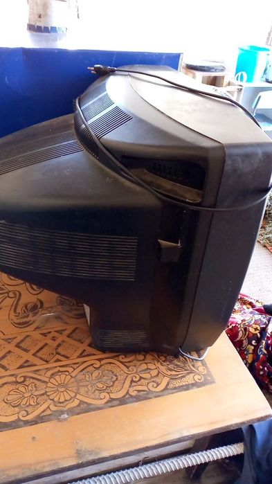 Срочно продаётся телевизор