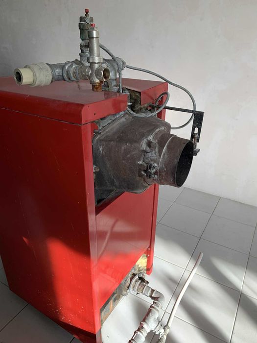 Продавам котел на дърва и въглища марка Dakon 32 kw