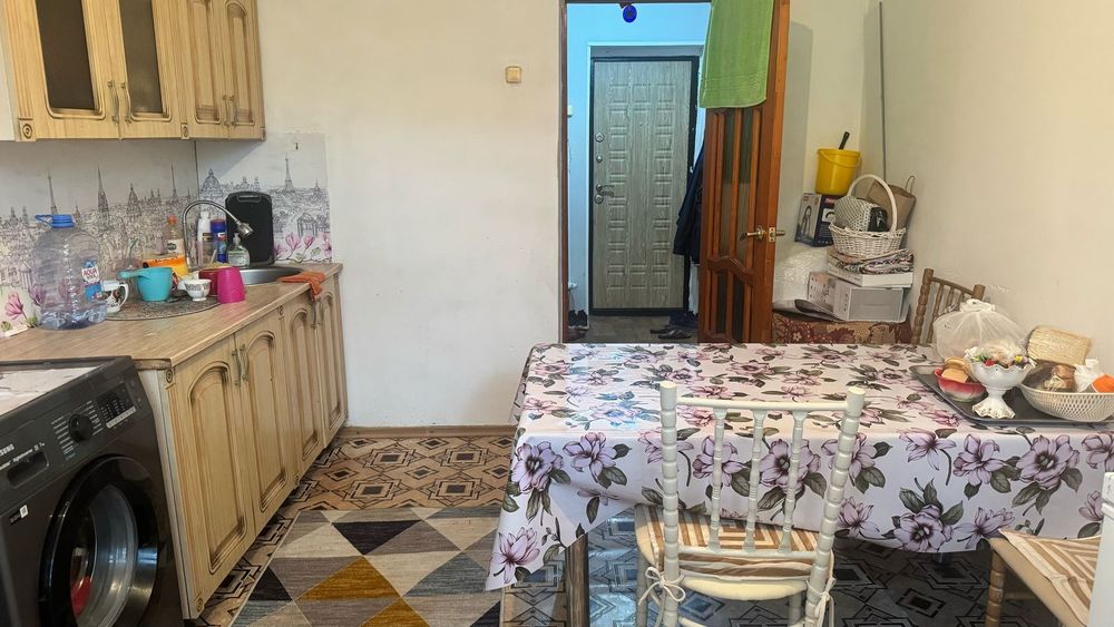 продам двухкомнатную квартиру