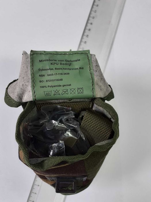 Set de obiecte utile pentru drumetii în natură (noi)