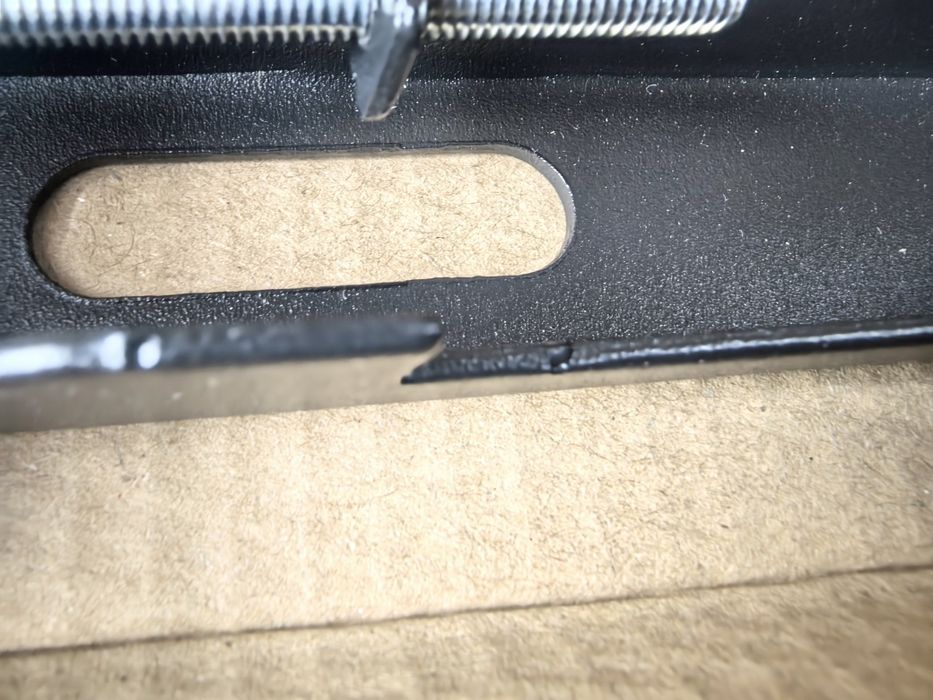 Стойка за телевизор за стена