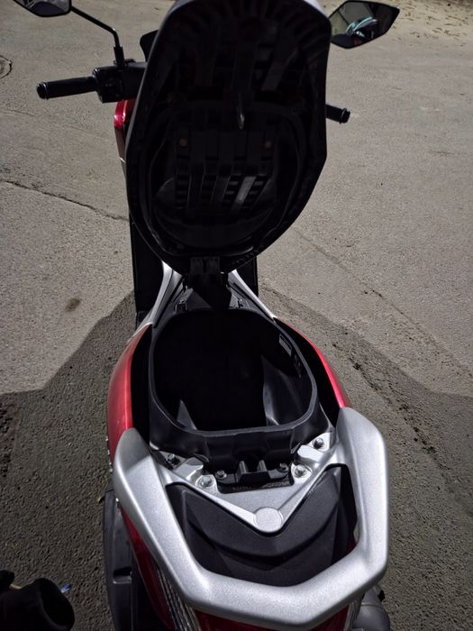 Yamaha nmax 155 скутер